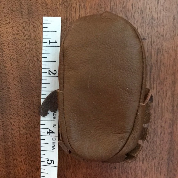 3/$20 NWT Baby Leather Fringe Moccasin Bootie - Picture 5 of 6